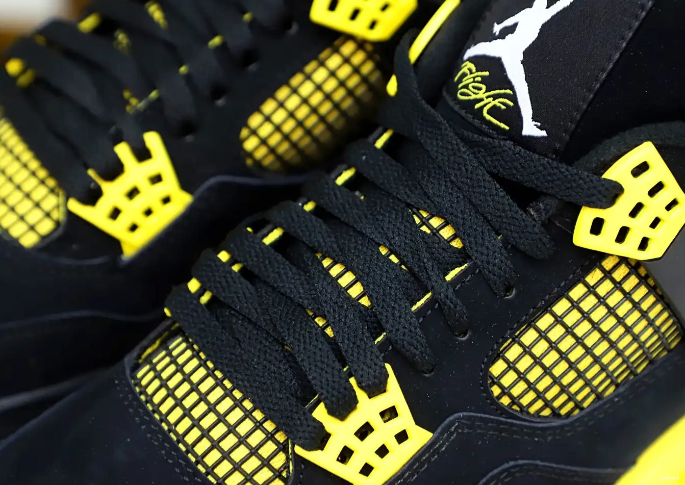 Jordan4 Air  Jordan thunder 2023 0415